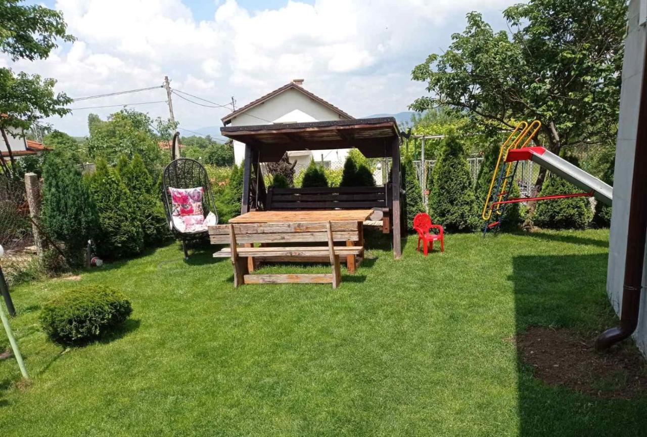 Семейна Къща Лазарови Sapareva Bania Exterior foto