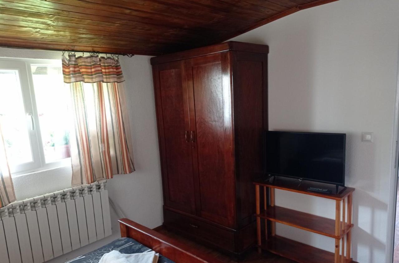Семейна Къща Лазарови Sapareva Bania Exterior foto